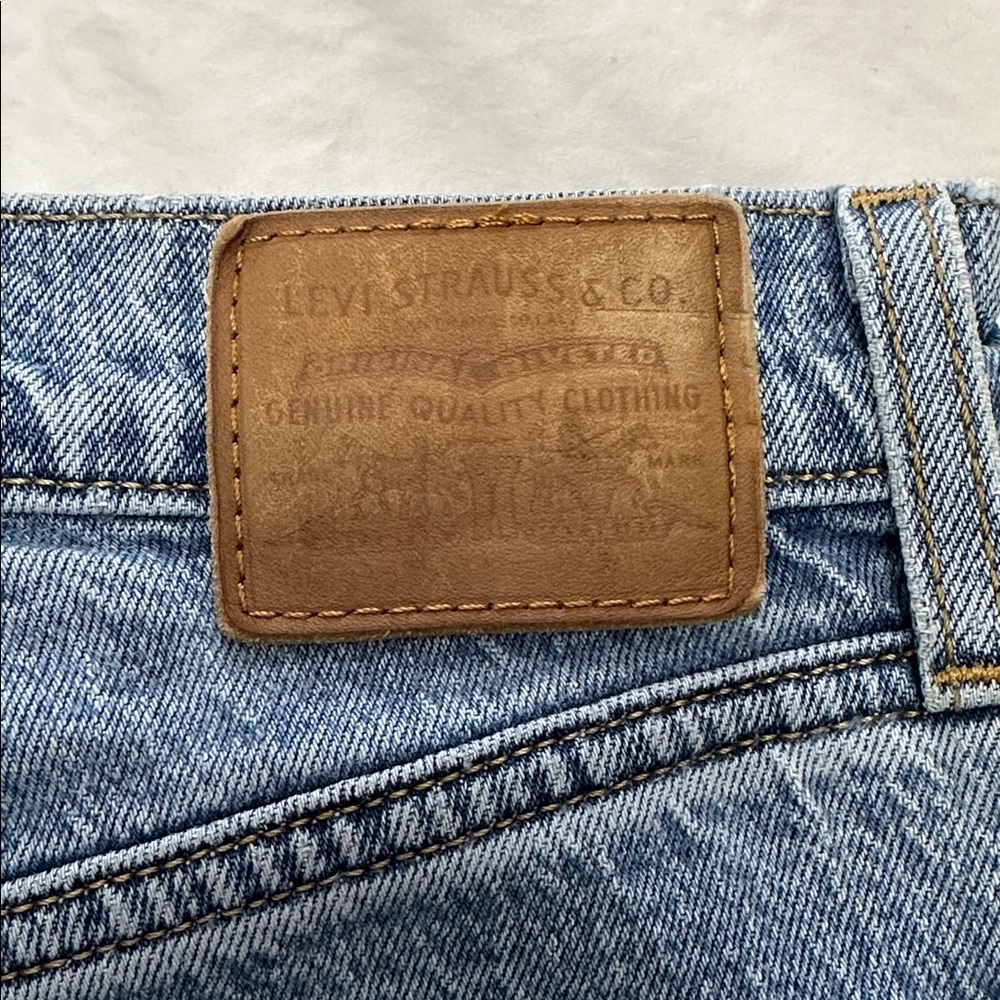 Levi’s 70’s High Rise Flare Jeans - Picture 7 of 8
